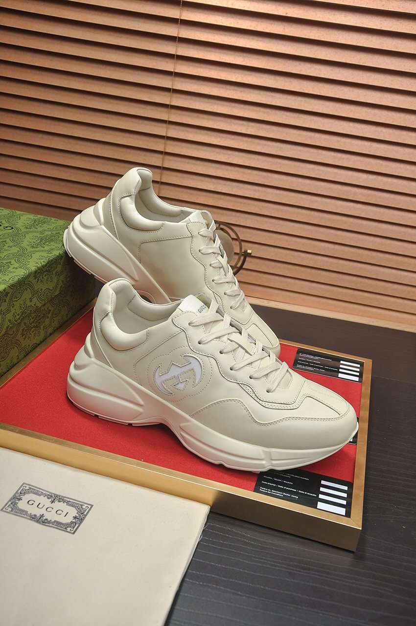Gucci Off-White Chunky Sneakers
